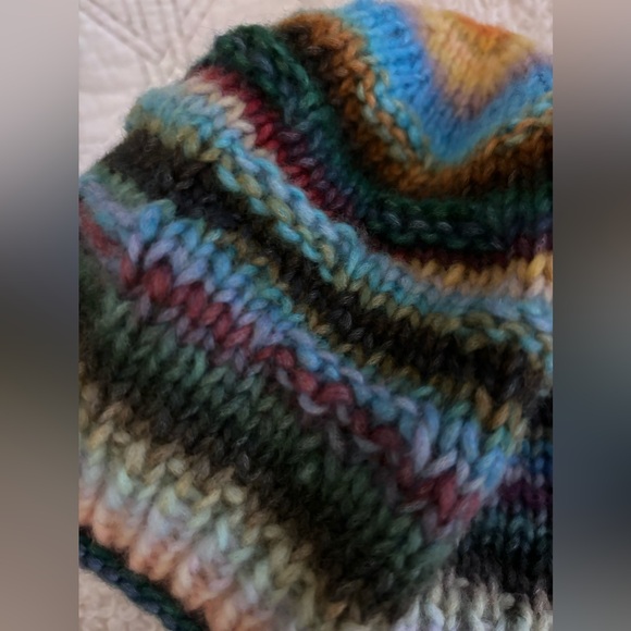 Hand knit lightweight & soft  winter hat in multi colours one size - Picture 3 of 3